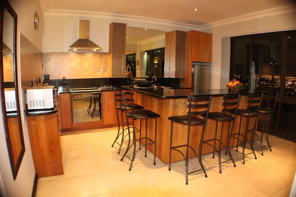 Keret Accommodation Bellville Zewnętrze zdjęcie