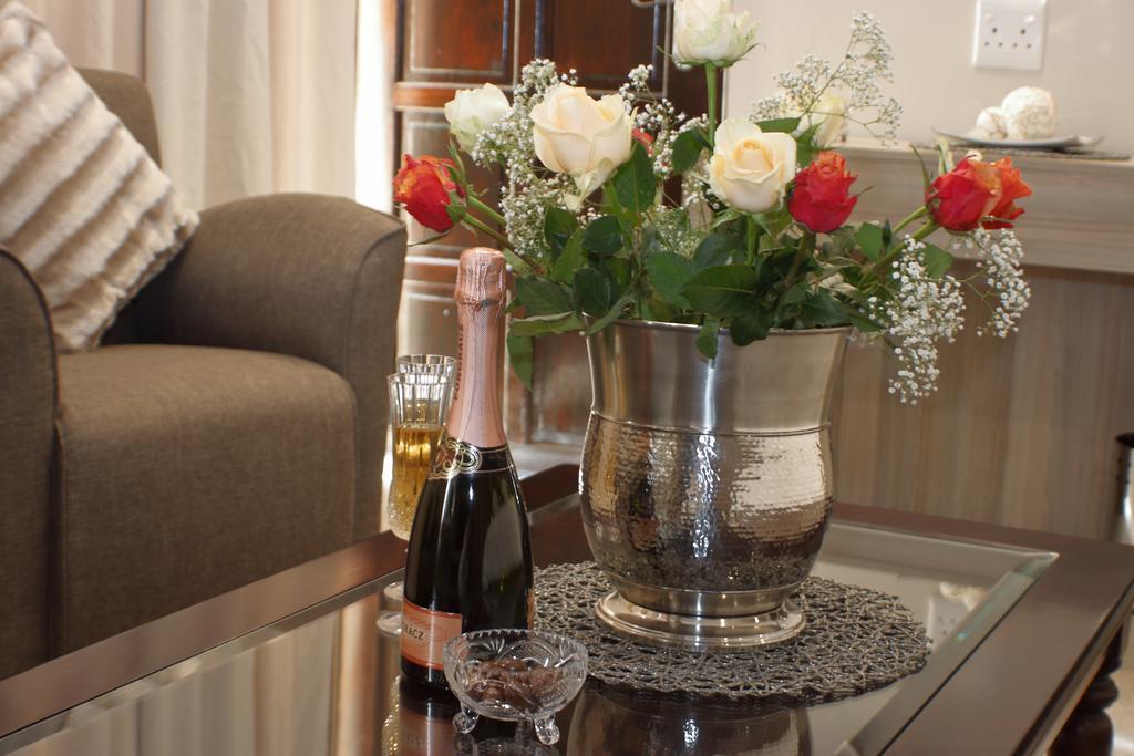 Keret Accommodation Bellville Zewnętrze zdjęcie